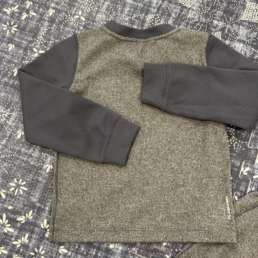 The North Face 5T Gray Kids Waffle Base Layer Set - Picture 7 of 10
